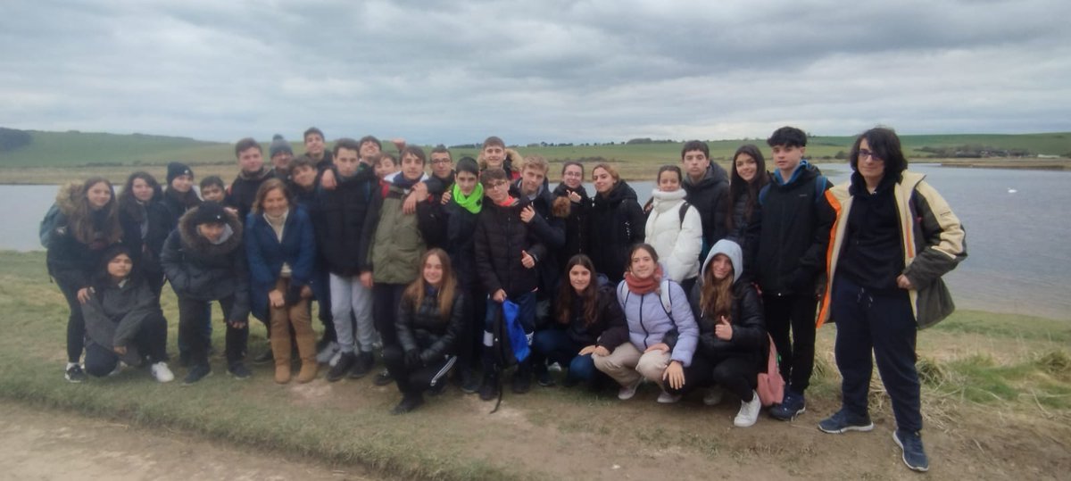 LaSalleInstituc's tweet photo. Today our 3rd of #ILSA_ESO students enjoyed the breathtaking views from the Seven Sisters. It was worth the hike! #BetterTogerher #WeAreLaSalle #LookBeyond https://t.co/vIeUGCjcVV