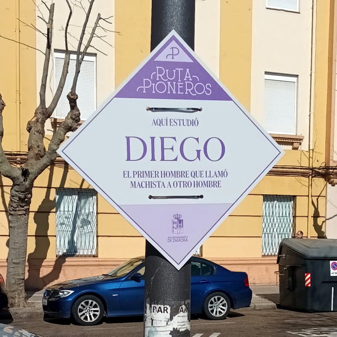 AytoZamora's tweet photo. El 8M el feminismo vuelve a las calles a través de una campaña que critica a hombres que pretenden que la sociedad les reconozca lo que las mujeres hacen cada día; pero que también agradece la complicidad de quienes ejercen la corresponsabilidad efectiva.

https://t.co/KpNQu49Bco https://t.co/TDCprW1kvS