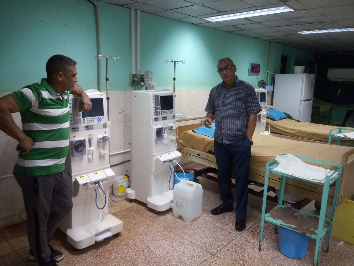 AlexCespedes00's tweet photo. Se restablece el servicio de hemodialisis en el hospital Guillermo Luís #Moa, se reconece el esfuerzo realizado por el equipo de electromedicina."Sí se puede".
#Moaprimeraporeltrabajo
#HolguinSi
#JuntosSomosMasFuertes
@ArelisMarreroG 
@ErnestoSV8 
@Beatriz40638397 https://t.co/PBX6P9zkal