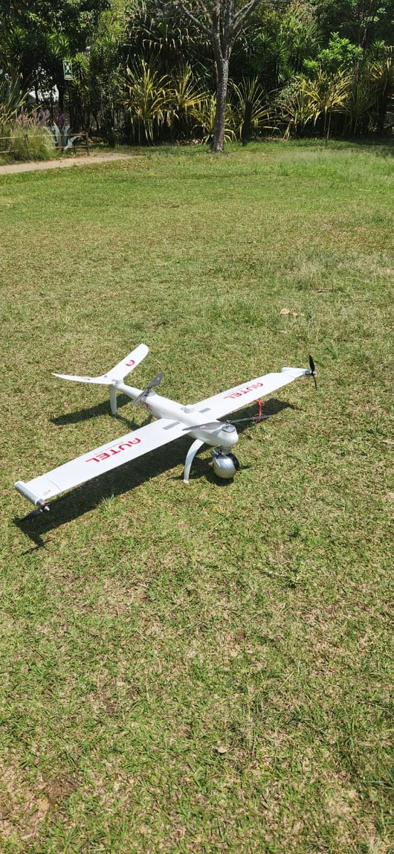Ingenieros_EJC's tweet photo. En Bello #Antioquia soldados de #BIOSP y la Brigada de Ingenieros de Atención y Prevención de Desastres, participan en el evento de Operaciones de Drones en procesos de Búsqueda y Rescate, donde participacipan diferentes entidades Gubernamentales. #ProtegemosLaVida https://t.co/FqnSv2mxxf