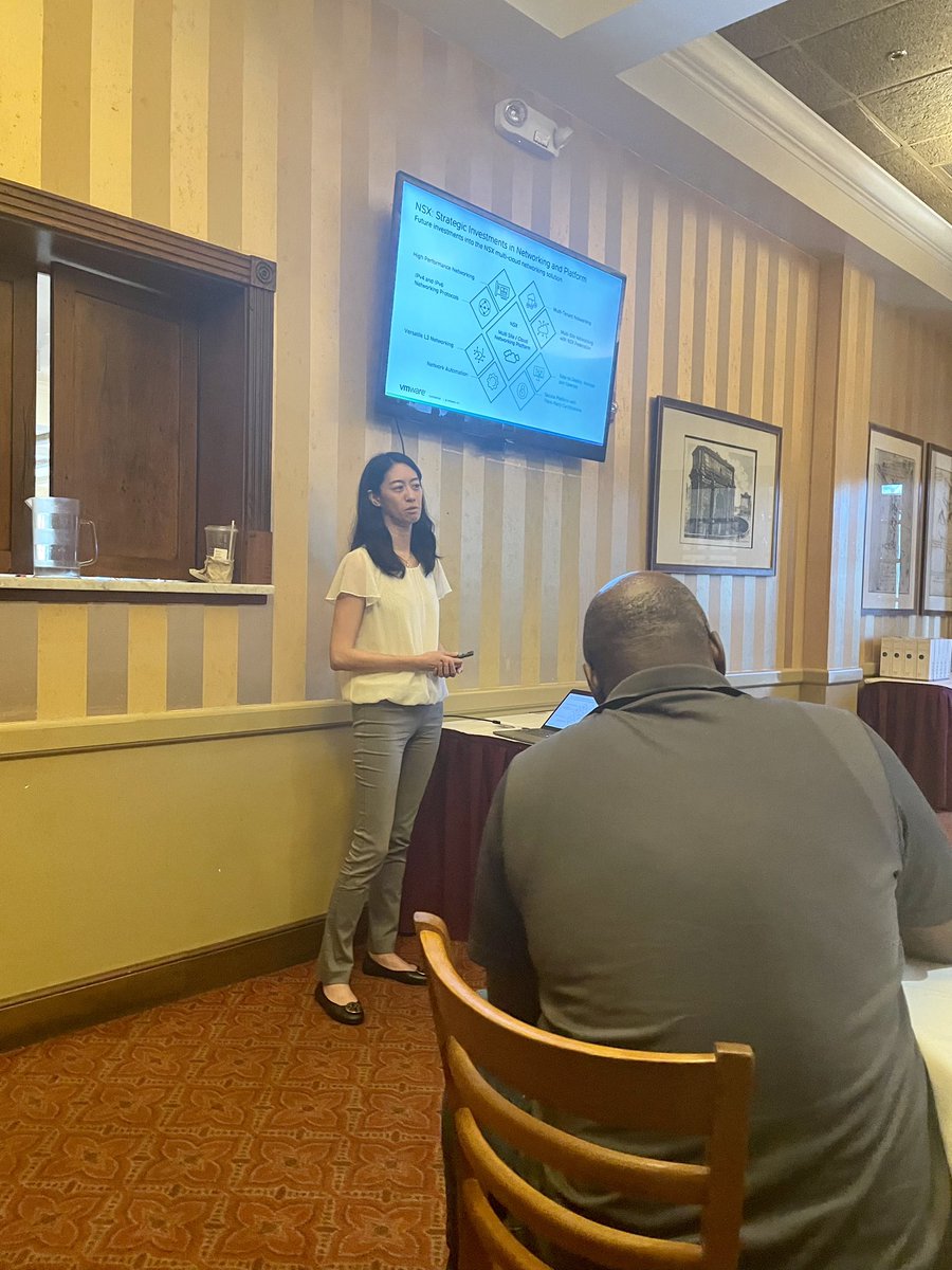 monro_martz's tweet image. First in-person TAM Customer roundtable session led by Catherine F. and our network and security TAMs Jennifer S. and Ralph S. A great interactive event with our customers. Face-to-face conversations are the best. #VMwareTAM #NSX