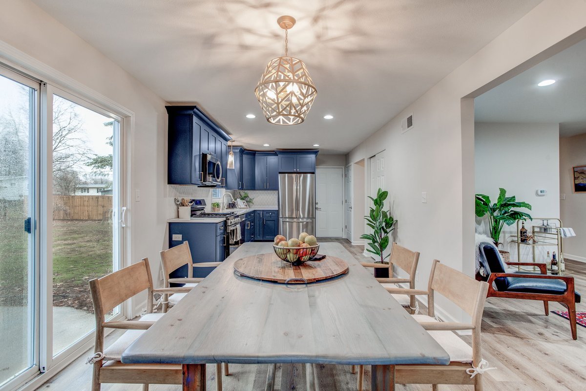 timburkey's tweet image. OPEN HOUSE &amp;amp; NEW PRICE | 55154 Caldwell Drive, Osceola
Saturday, March 4, 11am–1pm
Offered at $299,900 | 4 Beds | 2½ Baths | 2,060 ft²

Check out this beautifully updated two-story home in PHM schools.

More information: burkeyrealestate.com/homes-for-sale…