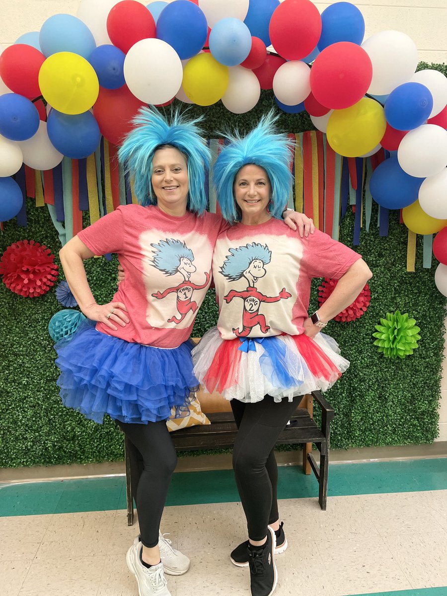 JohnsonWildcats's tweet photo. Thing 1 and Thing 2 reporting for duty. #ReadAcrossAmericaWeek @acummingsedu @tanyawelchel @FloydCoSchools https://t.co/BKvzRC7glE