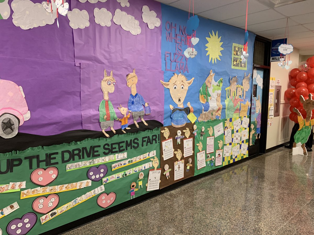 Comptoncubs's tweet photo. Readers, readers everywhere- sharing favorite books. Our school LOVES Read Across Compton Day!! @cobbschools @PrincipalLair @ACLittle23 https://t.co/YtrVd6WjTj