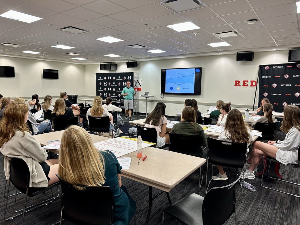 DavidsonCareers's tweet photo. Led by Associate Director, Josh King, we recently had the opportunity to conduct a DiSC Facilitation and Leadership workshop with @DCFH. 

Pro 'Cat participants Evie Lake and Sarah Minges even had the opportunity to lead the Leadership workshop activity! https://t.co/wB5m5A4gGE
