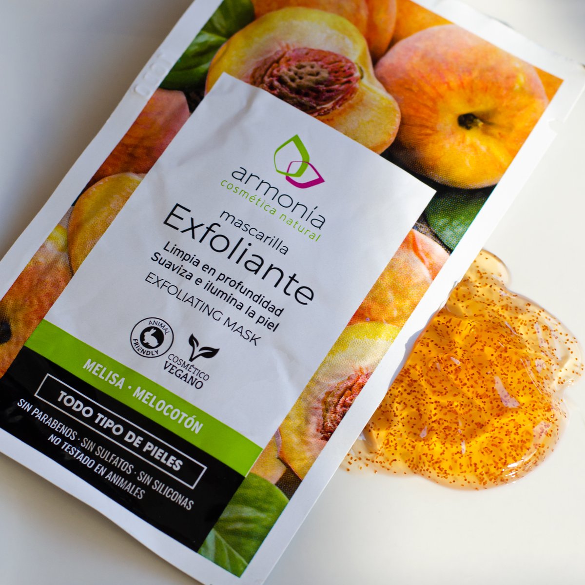 ArmoniaBio's tweet photo. Mascarilla Exfoliante 🧡, ¡suaviza, limpia y elimina las impurezas! La exfoliación regula el exceso de producción de grasa 💦, dando como resultado una piel de aspecto más joven y saludable 🌸, ¿te animas a probarla 😍?
#ArmoníaCosméticaNatural #SencillamenteNatural https://t.co/HKp2Qp2WAC