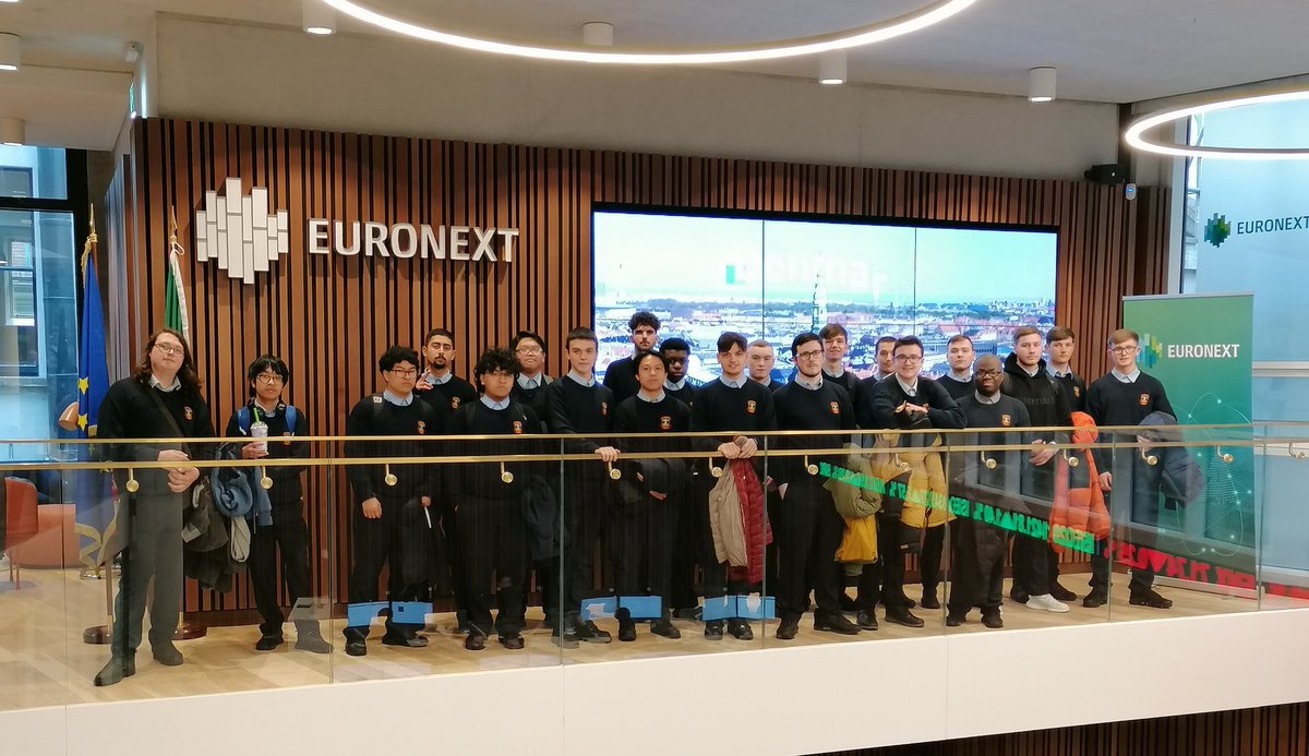 Business_Dept's tweet photo. 5th & 6th Years @StVincentsd11 had a lovely visit to @euronext_ie to learn more about the Irish Stock Exchange. #iseq https://t.co/Gdm64k8yxV