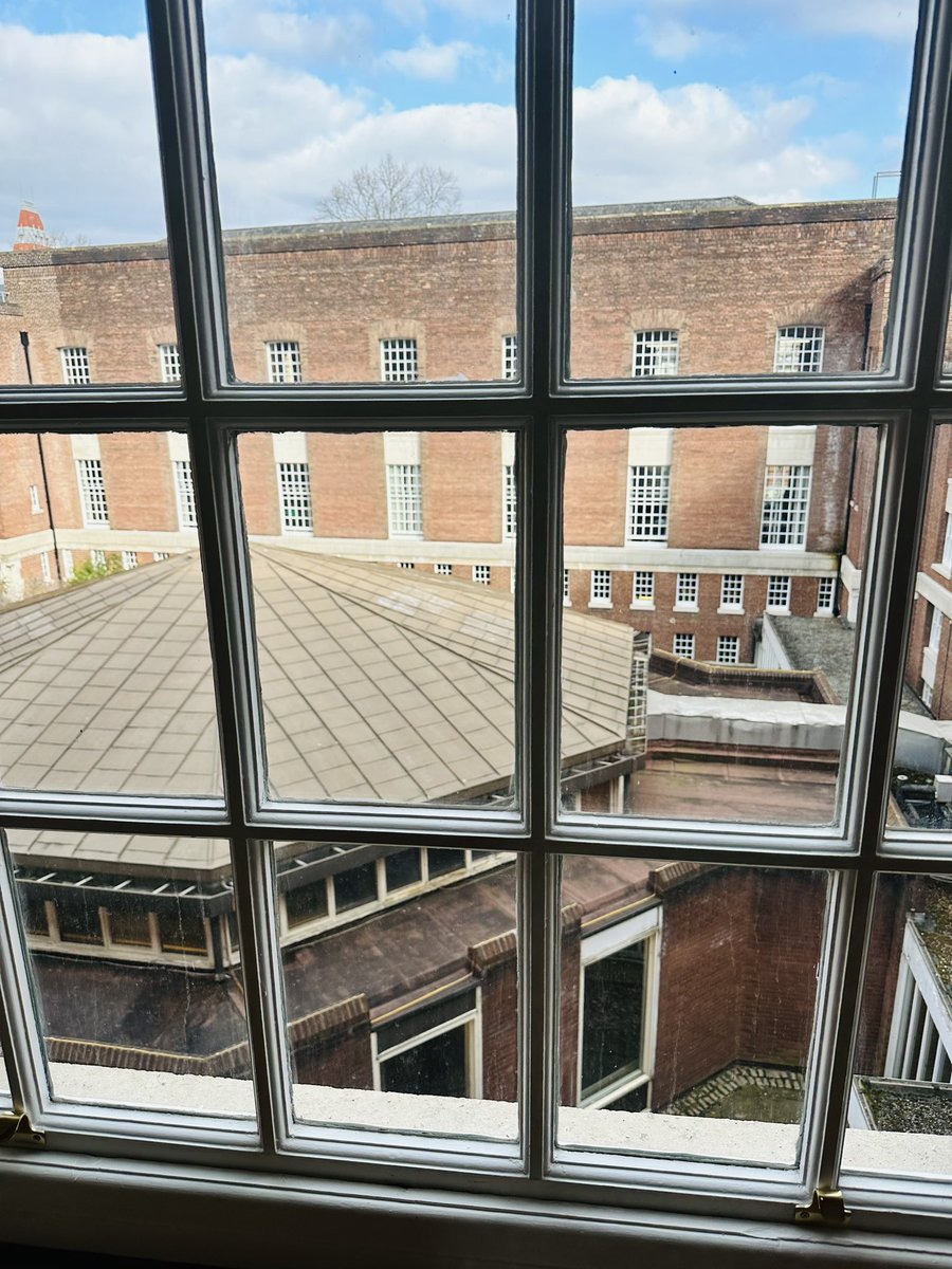 DT_L's tweet image. I’m sure #WorldBookDay2023 was supposed to be more fun than this, but who says adults can’t join in the picture fun!!!! The view out the window isn’t bad though! @alumniUoM @UoMLibrary #MBA #MBAdissertation #FinalYear #WorldBookDay #Manchester  @MENnewsdesk