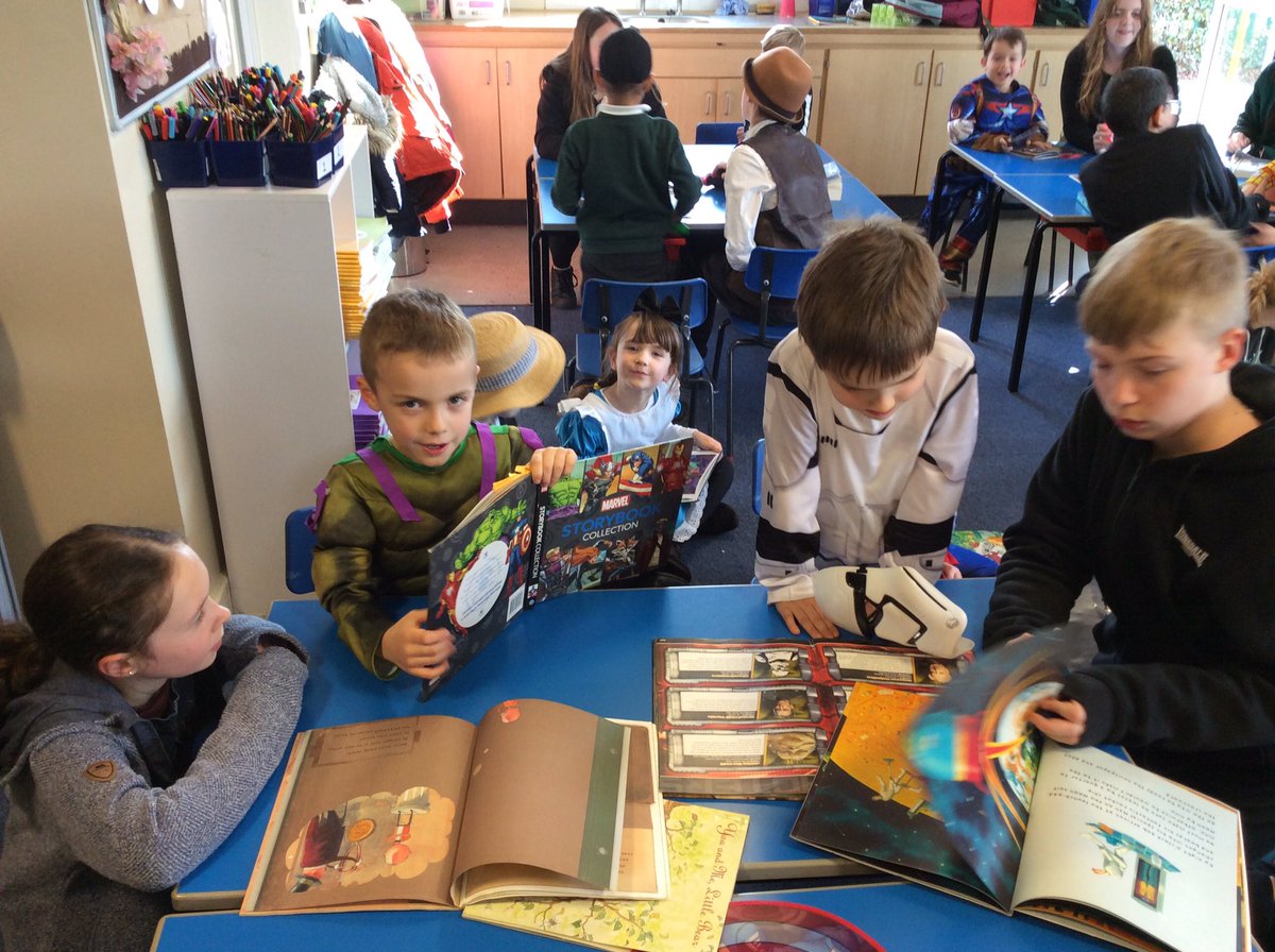 Seahorses_Class's tweet image. We’re having a lovely afternoon sharing stories with Y1 @cormorantsclass @hedgehogs_class @TurtlesClass @WillowsCE #WorldBookDay2023