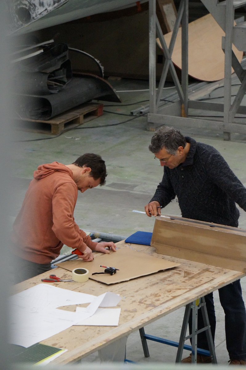 FabriceCahierc's tweet image. Quelques nouvelles du chantier ⛵️

Nos équipes avancent très bien et l’assemblage du bateau bat son plein !

Vivement le moment on l’on vous dévoilera ses couleurs…

📷 : J. BARAISE / REALITES Sailing Team

#oceanfifty #realites #realitessailingteam #courseaularge #sailing