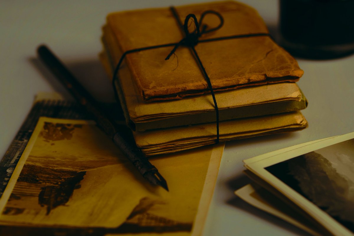 Good morning, #5amwritersclub 💜

Let's do a #writerslift to showcase our #books, #shorts, #poetry, #blogs, #websites, etc.

#WritingCommunity, show us what you got going on. 

#ReadingCommunity, browse for your next fave read.

And remember to spread some love today! 
💜