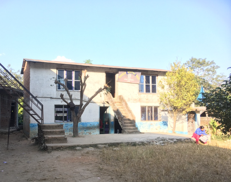 Great progress from the team at Shree Jagadishwor School where construction of the new building is well underway 🙌 
The new 6-room, 2-storey building replaces the old one - beyond repair &amp; unsafe for the children (2nd photo).
Huge thanks to <a href="/DubaiCollege/">@DubaiCollege</a> as the donors 🙏 #Nepal
