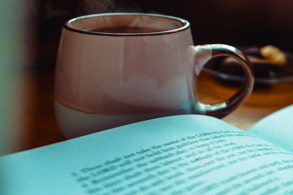 Good morning, #5amwritersclub 💜

Let's do a #writerslift to showcase our #books, #shorts, #poetry, #blogs, #websites, etc.

#WritingCommunity, show us what you got going on. 

#ReadingCommunity, browse for your next fave read.

And remember to spread some love today! 
💜