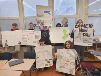 FTSD_'s tweet photo. Engaged students mean lots of learning & smiling faces. Check out some of our Florence Township Riverfront School student's projects and classroom activities! #RiverfrontRocks https://t.co/jr3vRHGMp1