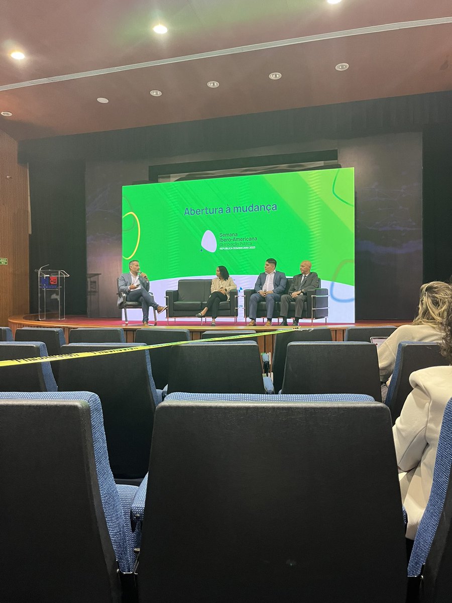 Comenzamos la jornada:

“La apertura al cambio”

En la 2a Semana Iberoamericana de Innovación Pública

<a href="/laaab/">al hamedi</a> presentará “Co-diseñando el futuro”