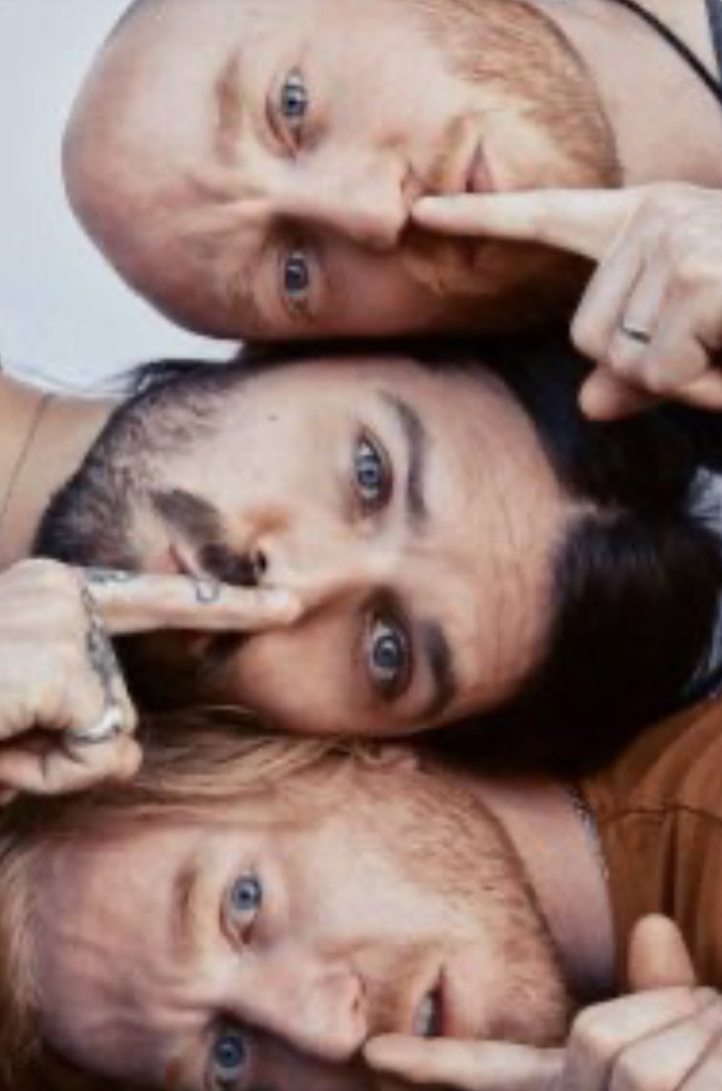 lyraskyofficial's tweet photo. Biffy Clyro【Friends & Enemies】和訳 Real Intention&Principlesビッフィクライロについて👠https://t.co/RCMBRONW2x
もう直ぐ春,新学期新年度だし始まりの季節に爽やかなメロディに乗った…社会悪を!(2018年4/6)
#SimonNeil #BiffyClyro #JamesJohnston #BenJohnston
#FriendsandEnemies #real https://t.co/1H7NUJClMp