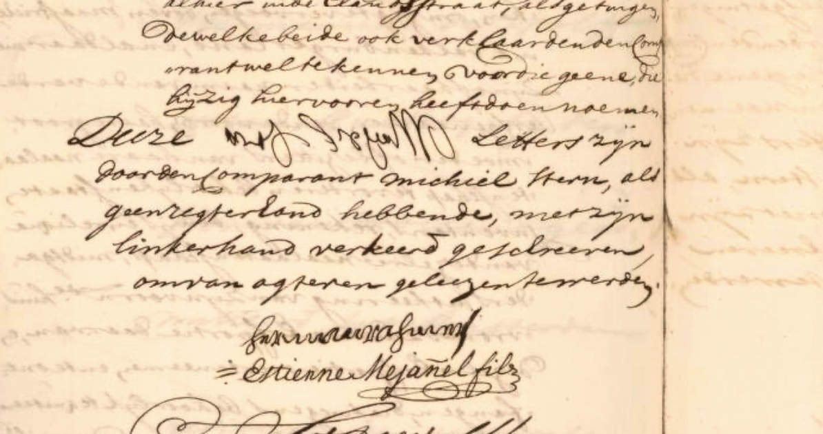 voetnoot's tweet photo. Aandoenlijke handtekening van Michiel Stern,  woonachtig in de Wagenstraat in Amsterdam, 1730:
Deeze 'nrets leihcim' letters, als 
geen regerhand hebbende, met zijn 
linkerhand verkeer geschreeven, 
om van agteren geleezen te werden.
#alleakten https://t.co/iLddDrtxrR