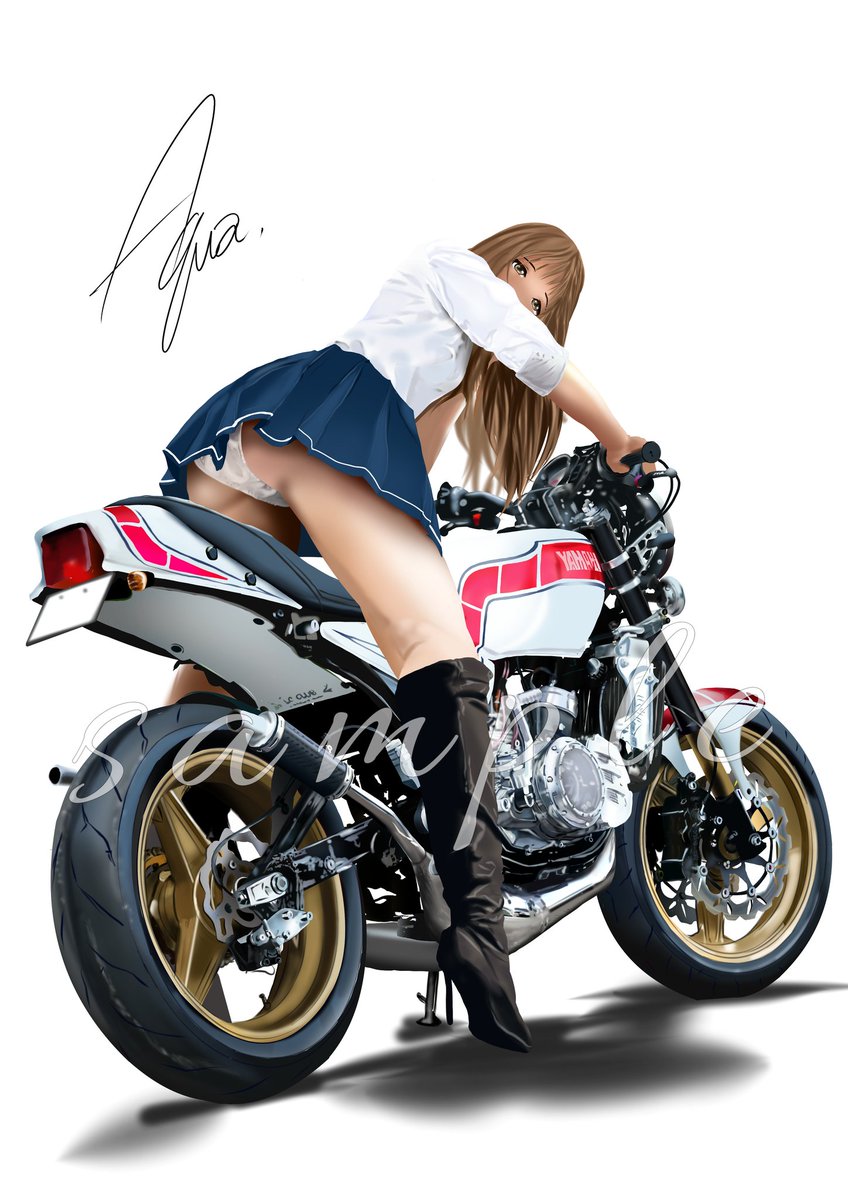 #ミニの日 
バイクにはミニでしょう  ■━⊂(違う・∀・) 彡 ガッ☆`Д')ノ 