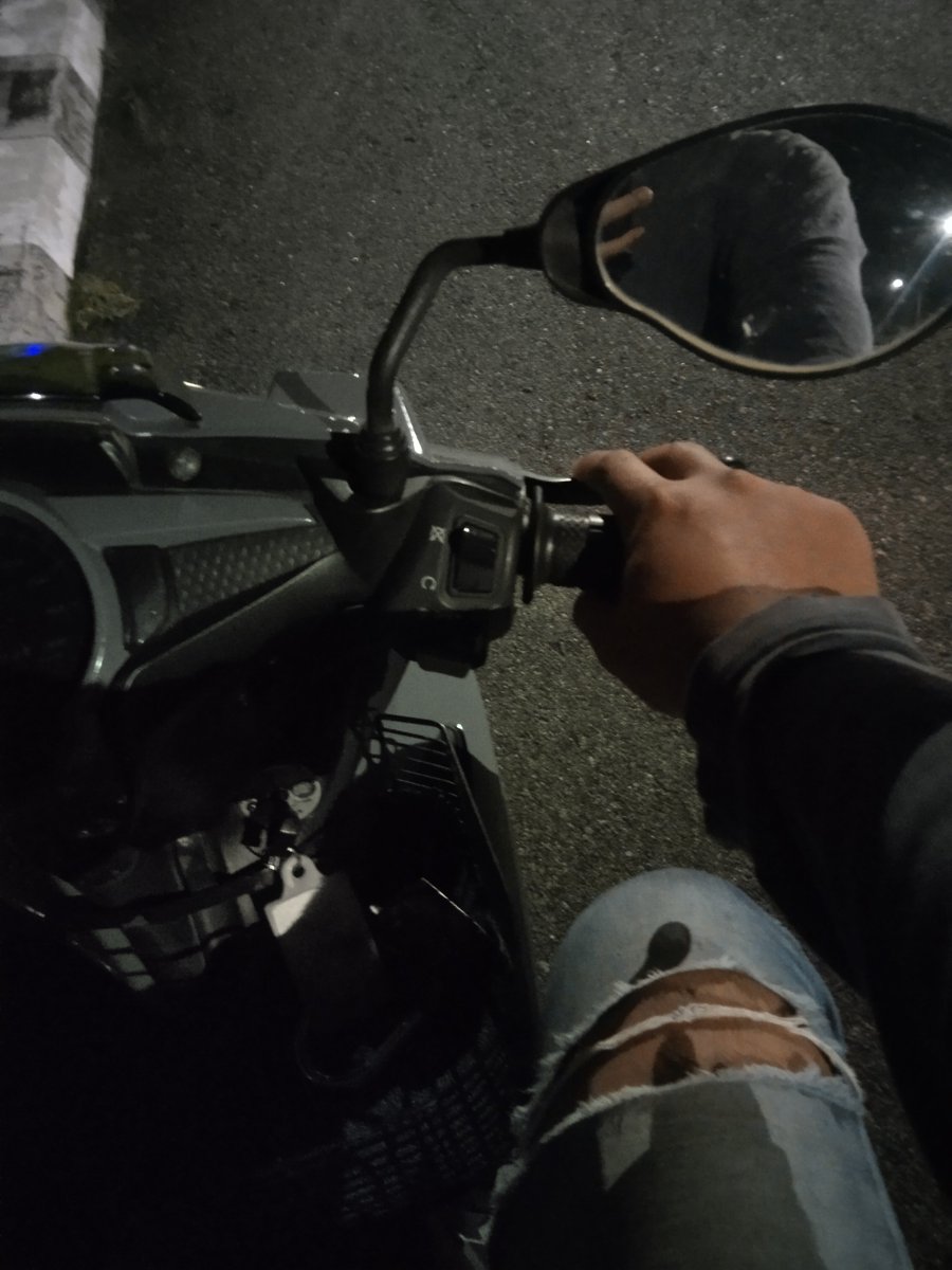 THCannaz's tweet image. Merempit dulu baru kamu.

#RempitForLyfe
#PemburuGadisMalam 
#OnXOn
#SebelahTangan1km