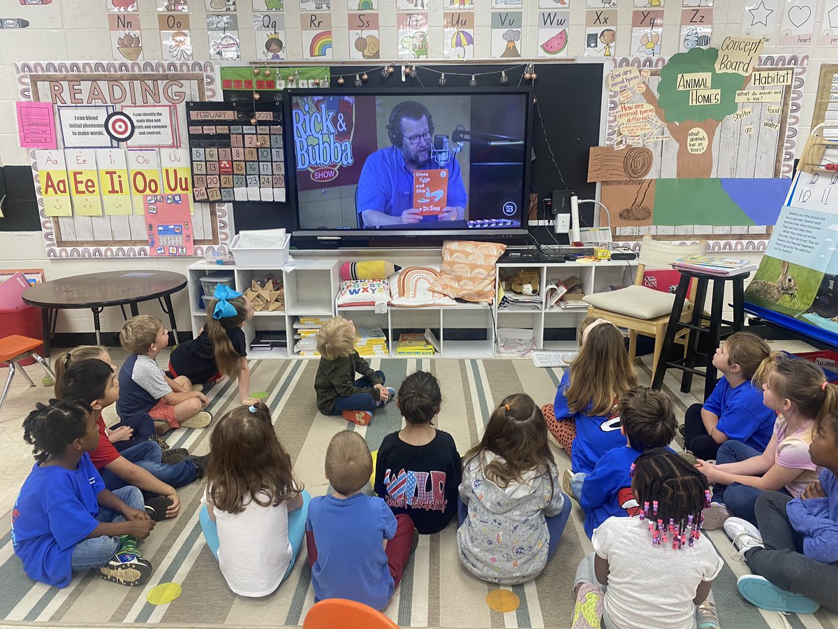 B.B. Comer Elementary School Kindergarten is listening to @rickandbubba read Green Eggs and Ham with the world’s largest classroom! ❤️ #ReadAcrossAmerica2023 @BBCMES #LeadingTheWay
