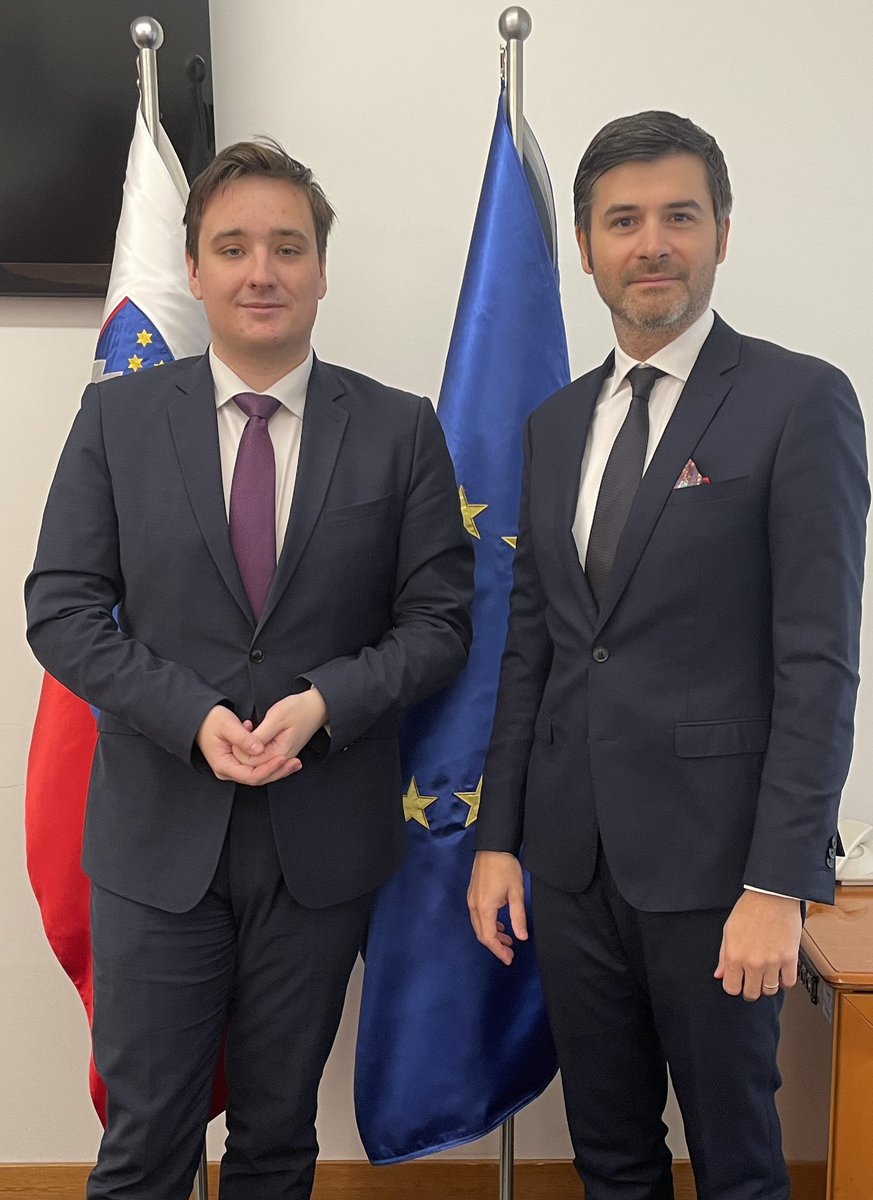 Alexandru Grădinar tweet media