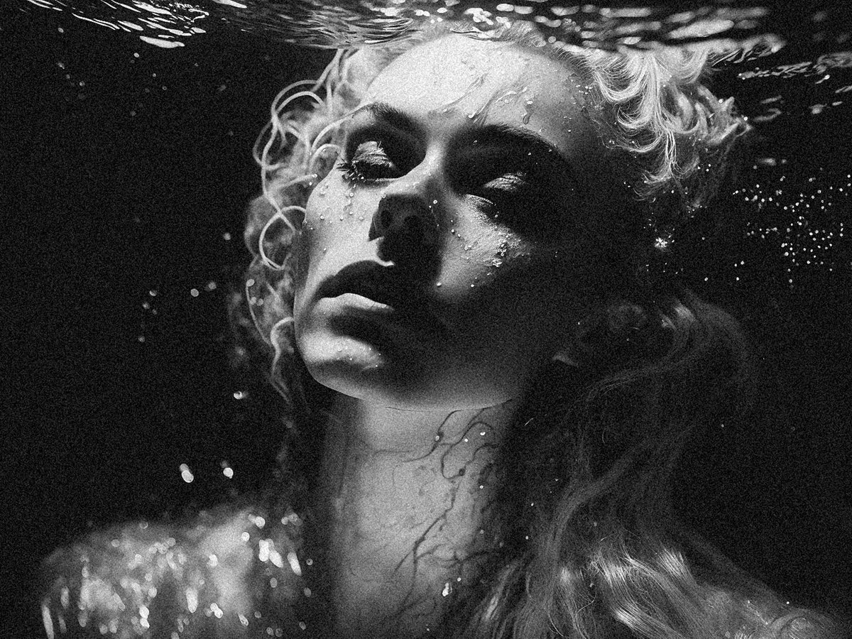 ivolázaro / skins tweet media