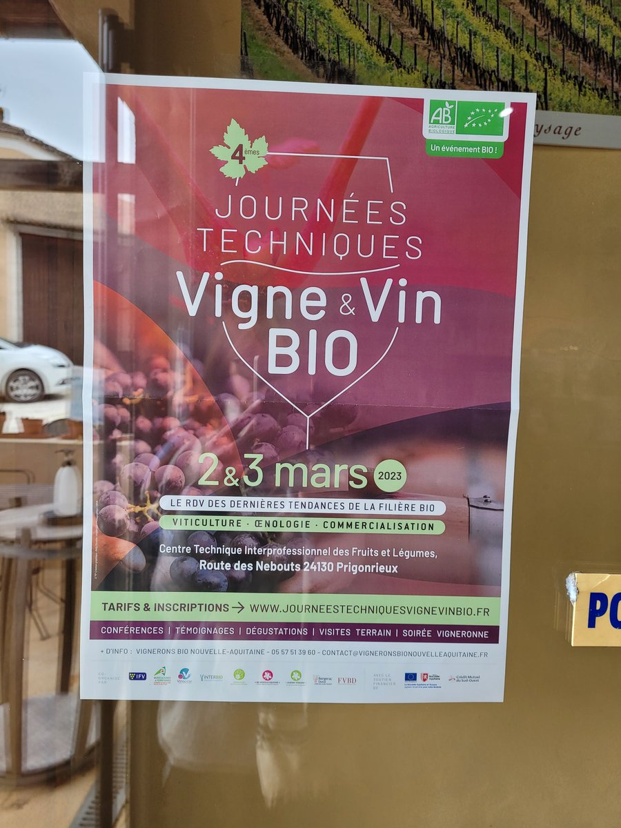 C'est parti pour l'Atelier variétés résistantes de la vigne au verre ! JTVVbio. Merci au Domaine du Siorac pour l'accueil