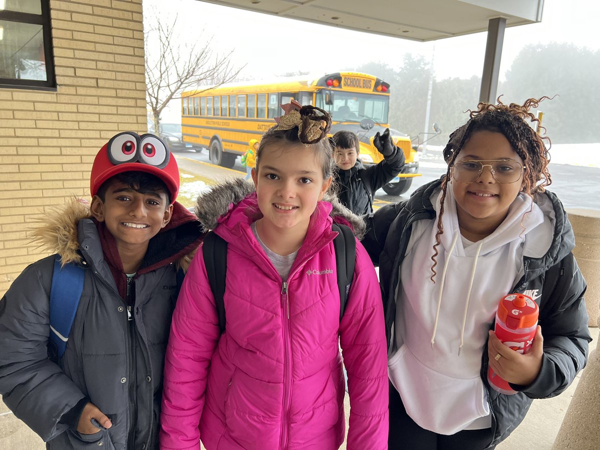 VBMoody's tweet photo. Read Across America Day also crazy hat or hair day at Moody https://t.co/1g5Ht3yWOA