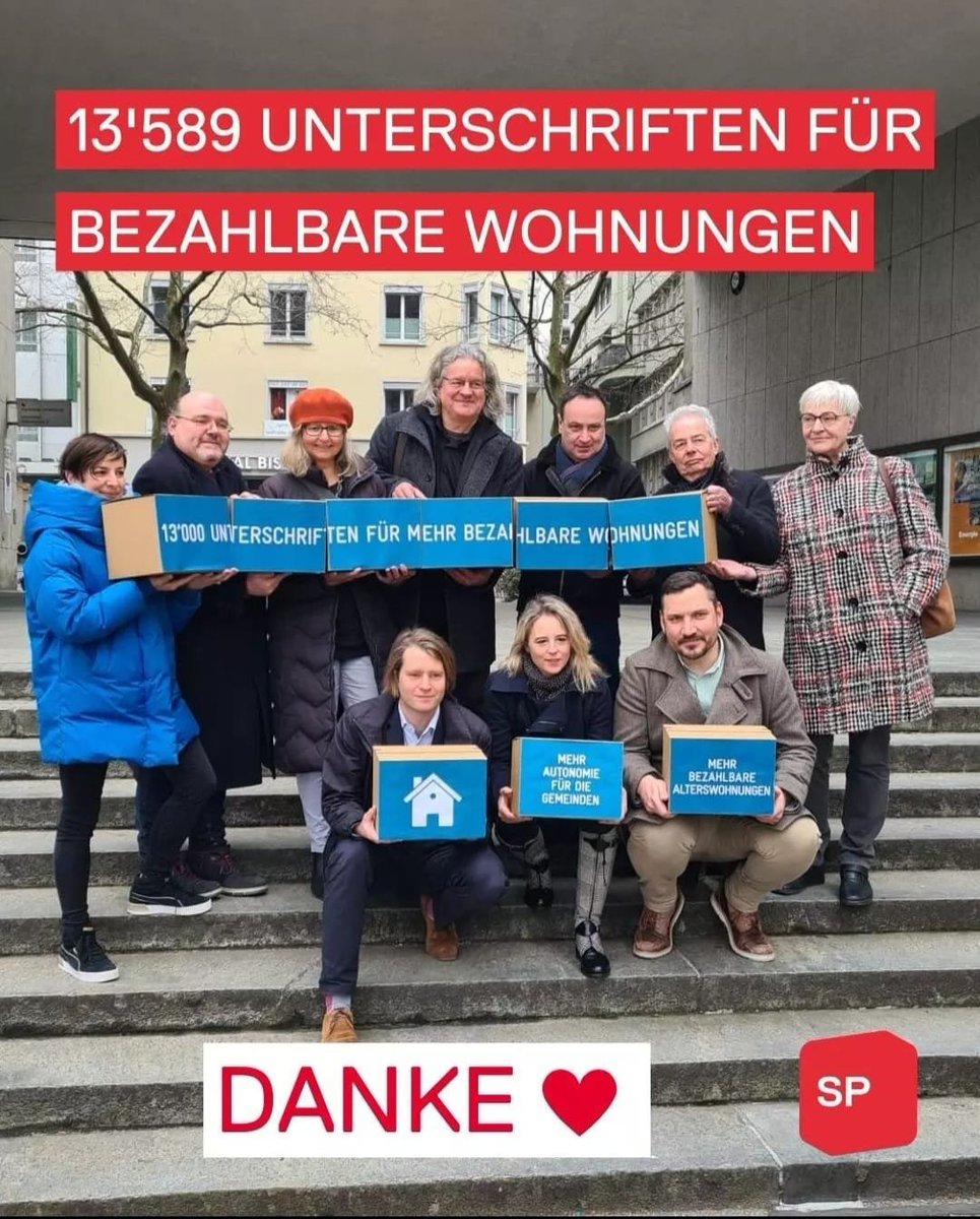 ZStadtfux's tweet photo. Bei den horrenden Kosten fürs #Wohnen gibt es nicht die eine Massnahme, die alle Probleme löst. Es braucht viele Schritte.
Wir handeln, während andere die Schuld den #Ausländer:innen geben und nichts tun! Wir fordern ein kommunales #Vorkaufsrecht für Immobilien. #WohnInitiative https://t.co/72yprF0Cm8