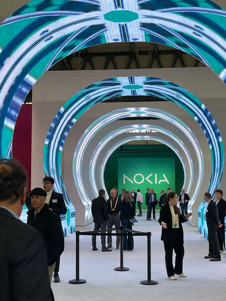 fhiosmart's tweet photo. ¡Hasta pronto, #MWC23! Ha sido una experiencia increíble conocer las últimas tendencias y tecnologías móviles. Estamos ansiosos por saber lo que el futuro nos depara. ¡Nos vemos el próximo año! 📱💻🌏
.
.
.
#FHIOS #metaverso #IA #consultoríatecnológica https://t.co/kHpFwtzupf