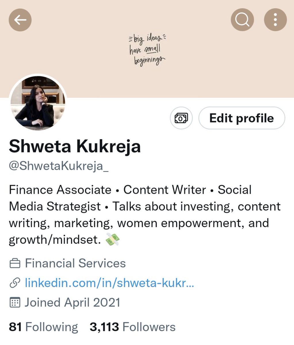 ShwetaKukreja_'s tweet image. One year apart! ❤️ 

This is what consistency do to you! 🫰🏻

Grateful! ✨