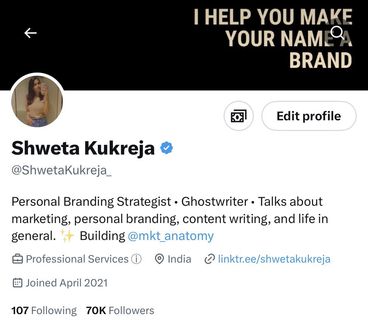 ShwetaKukreja_'s tweet image. One year apart! ❤️ 

This is what consistency do to you! 🫰🏻

Grateful! ✨