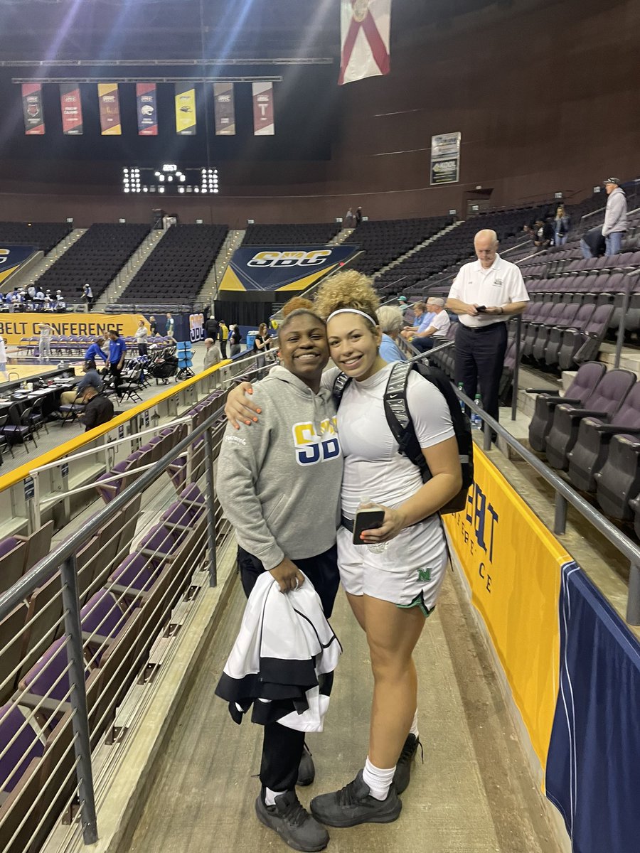 samanthalafon_4's tweet photo. Win #1🥳💚 #WeAre https://t.co/B6s8emcAP2