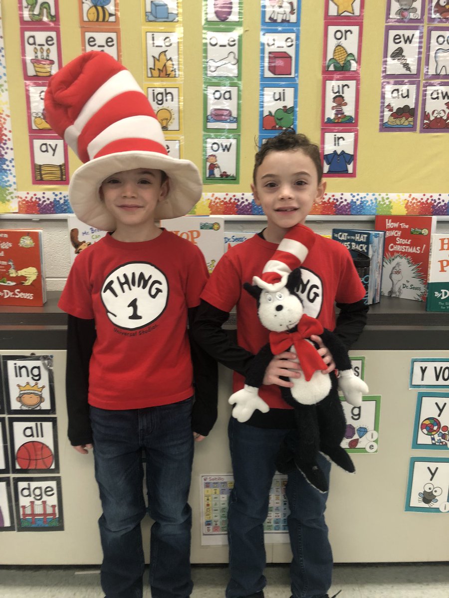 KindFirst108's tweet photo. Happy Birthday Dr.Seuss🎂@115bgs https://t.co/Km4SfGqQ93