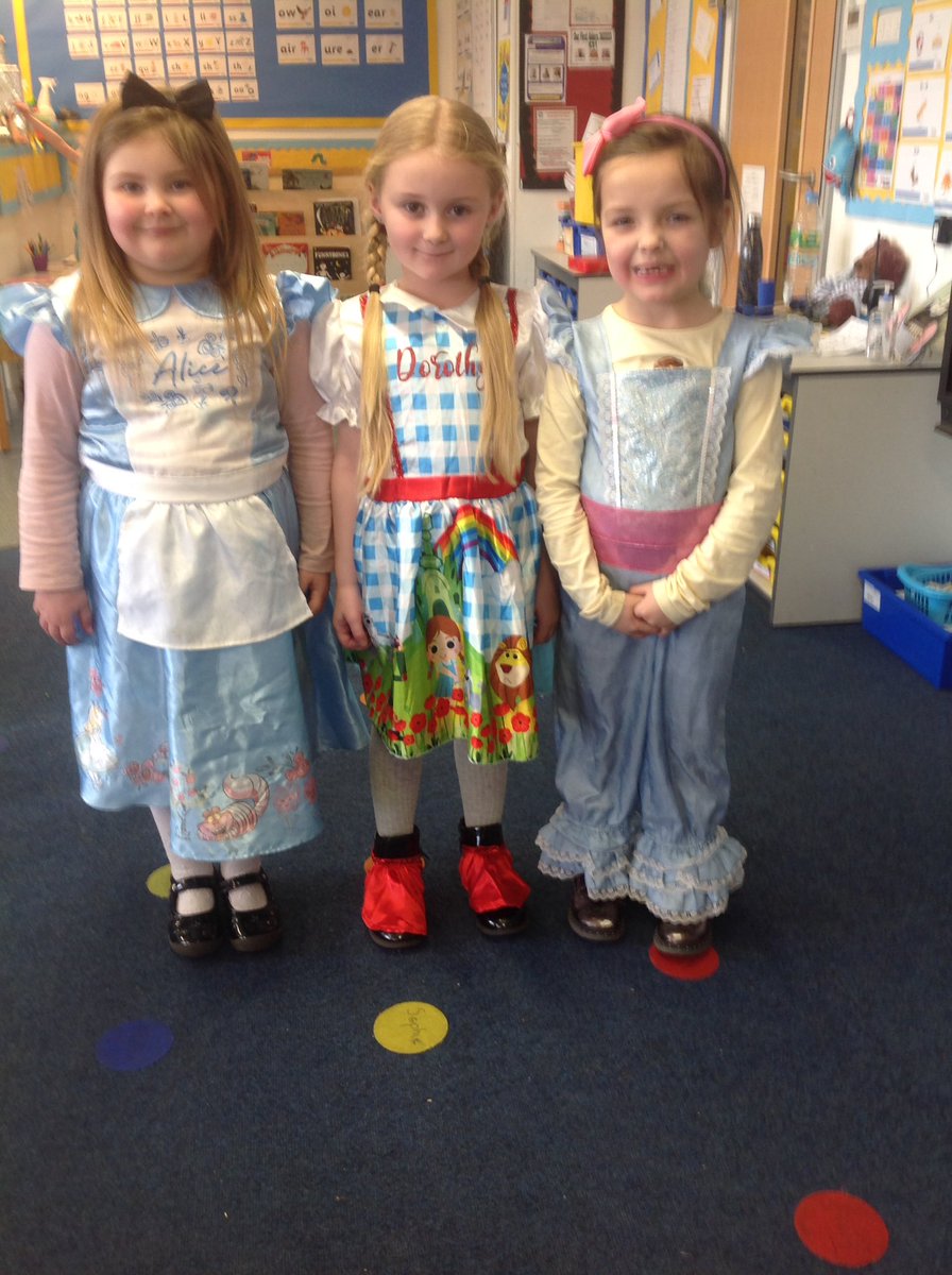 MrNeilsonAPS's tweet photo. @ArdenPrimary more World Book Day 2023 ❤️📚 https://t.co/xeexrybbrk