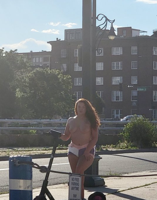 Catch me scootering topless thru Denver:) https://t.co/yqaWM1zsY9<a href="/tag/redhead"class="tags"><span>#redhead</span></a><a href="/tag/sexmachine"class="tags"><span>#sexmachine</span></a><a href="/tag/onlyfans"class="tags"><span>#onlyfans</span></a><a href="/tag/aleighajames"class="tags"><span>#aleighajames</span></a>