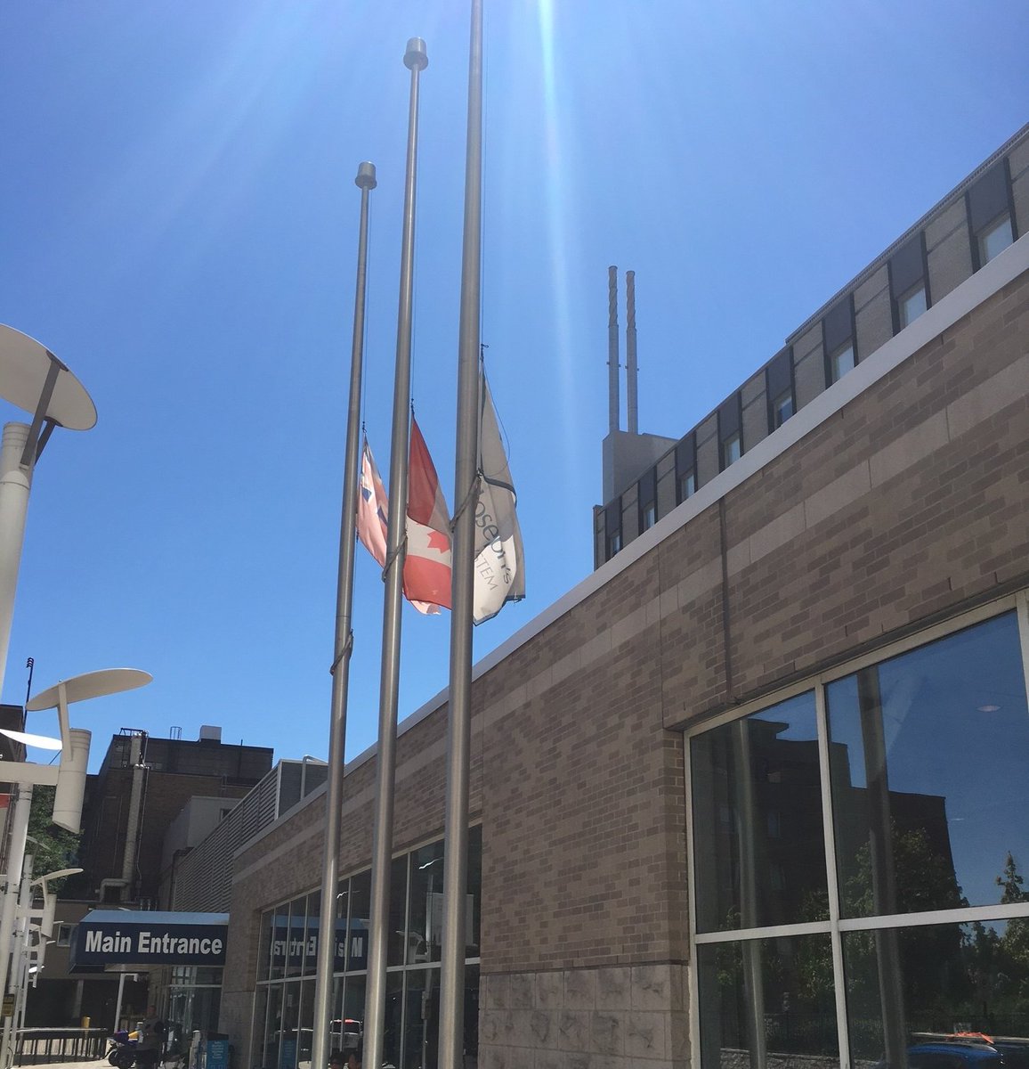 In honour of Dr. Anil Kapoor, we have lowered our flags to half-mast for a 48-hour duration as of March 2. His loss is deeply felt by the entire urologic &amp; genitourinary cancer community, as well as to those who worked with him through the years. More, stjoes.ca/our-stories/ne…