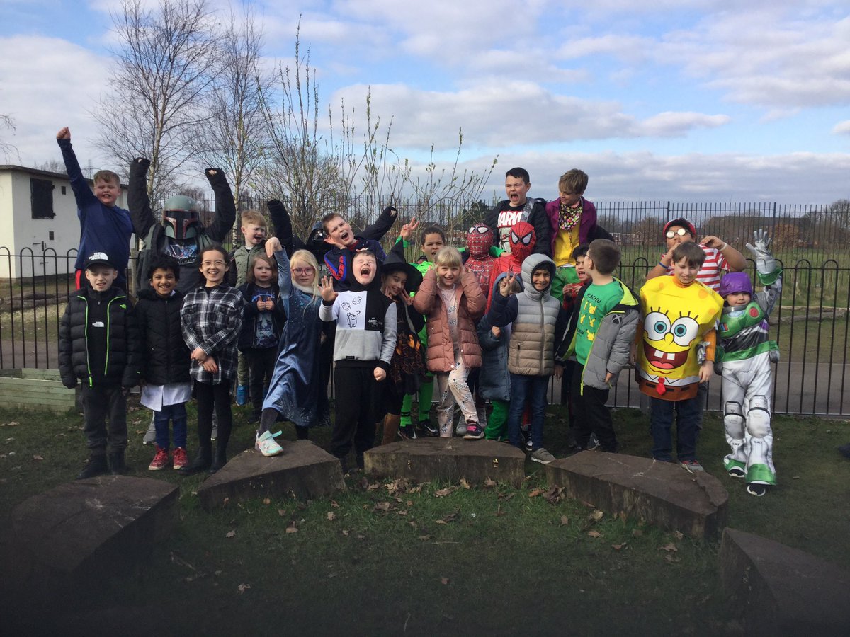 Kingfishers - Miss Johnston tweet media