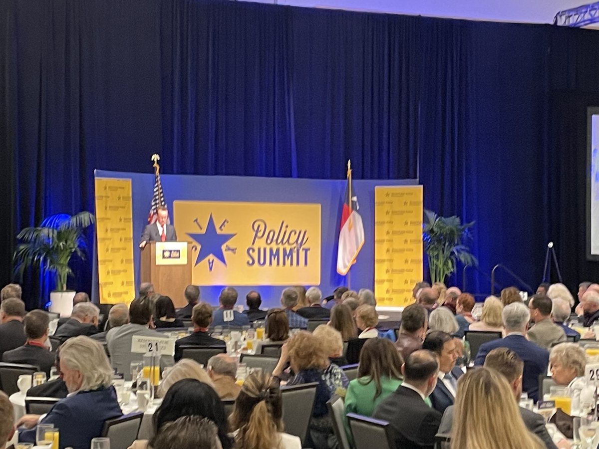 RobertTGarrett's tweet photo. .@DadePhelan has 'breaking news,' he says:
On property tax relief, House wants to help not just homeowners but business.
HB 2 will slash school tax rate by 25 cents, lower the cap on appraisal increases to 5%, from 10%, & apply to commercial as well as residential. 1/4 #txlege https://t.co/dV95E8Io8F