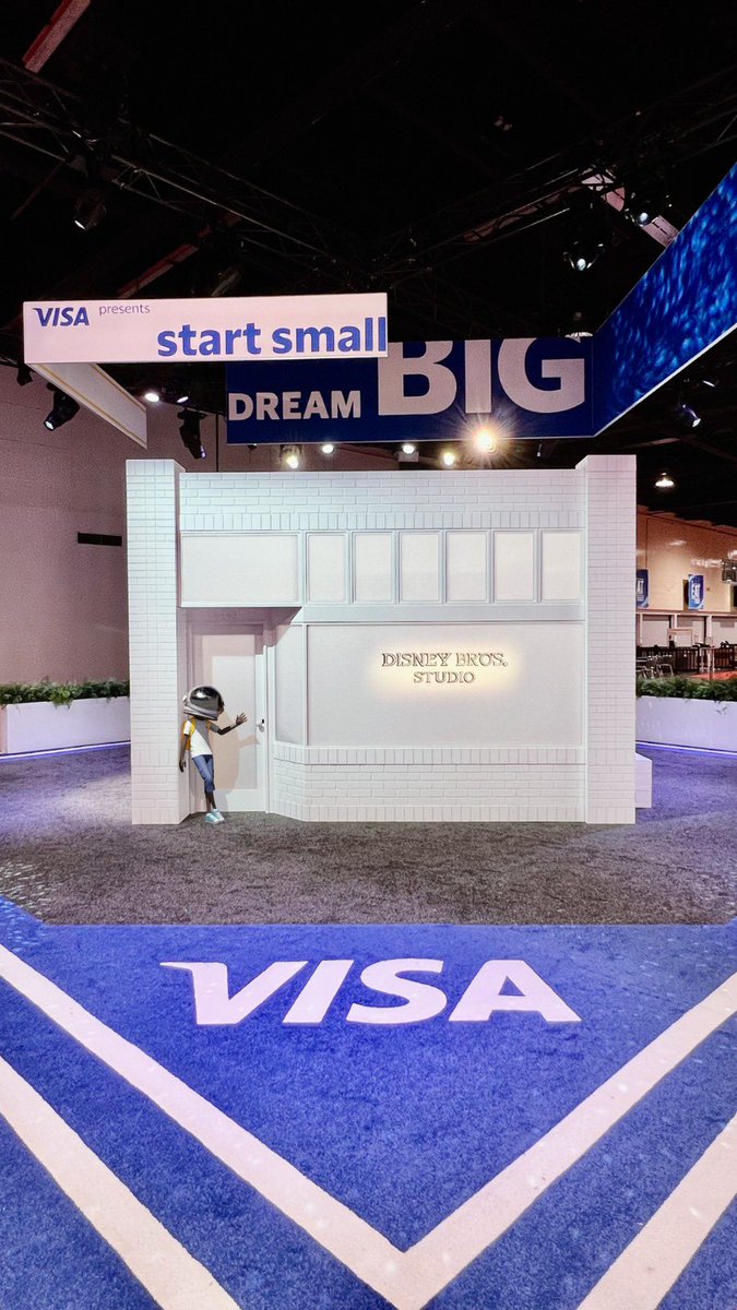 Micah_Johnson3's tweet photo. Who said @VisaNews paused building in crypto?

I’m excited to take all I’ve learned and advise a new cohort of artists in the ‘23 #VisaCreator Program who are curious about NFTs and how their artistic visions can meet new worlds of opportunity and growth as entrepreneurs. https://t.co/0dWKZQdvkE