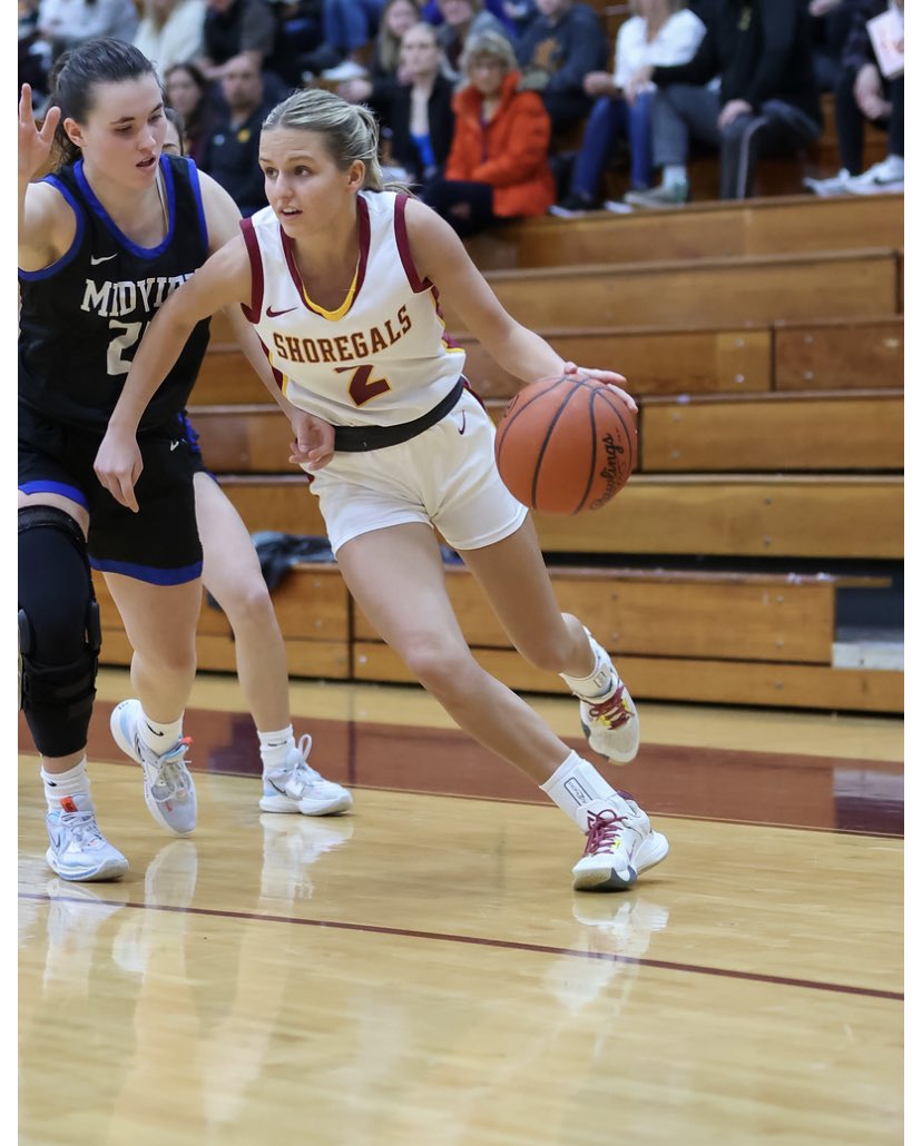 ShoregalsBBall's tweet photo. Senior Brynn Bondar @brynnbondar is up next! Brynn earned:

Second team all SWC 
Second team all Lorain County
Honorable mention all NE Lakes District

Great job Brynn! https://t.co/B7dbrxs8xW