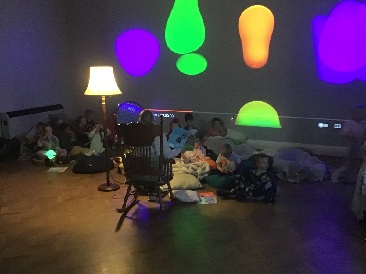 easterside_a's tweet photo. Storytime and hot chocolate for @WorldBookDayUK #EastersideReading #EastersideEnrichment https://t.co/8CqsyvXiPx