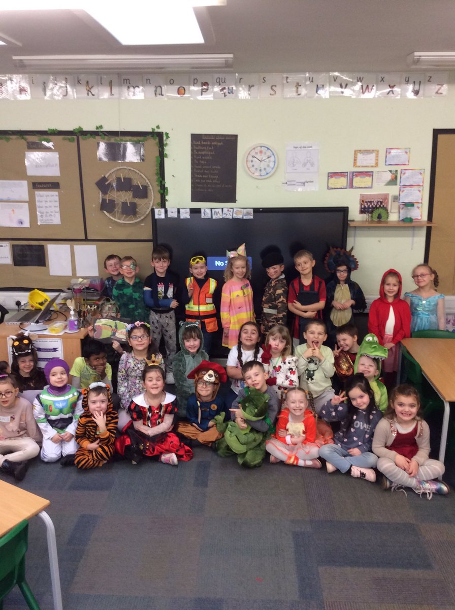 asaleavers28's tweet photo. #WorldBookDay2023 #ASAReading - We all look amazing! ๐โบ๏ธ https://t.co/vk6jQf7SIK