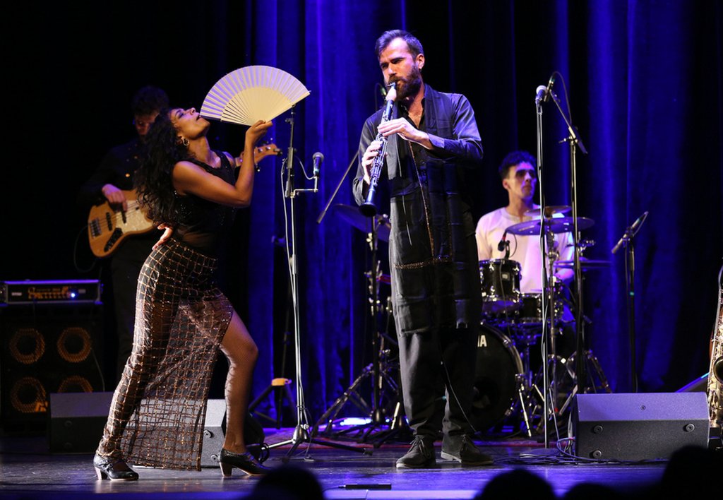 QairoMusica's tweet photo. Qairo's Deborah "La Caramelita" will be at #babelmusicxp in Marsaille later this month! Be sure to say hello :)
#qairo #music #worldmusic #globalmusic #flamenco #flamencodance #dance #baile #baileflamenco #bailaora #cante #cantaor #turkishmusic #oud #clarinet #tour #dancer https://t.co/CfihFlBPOU
