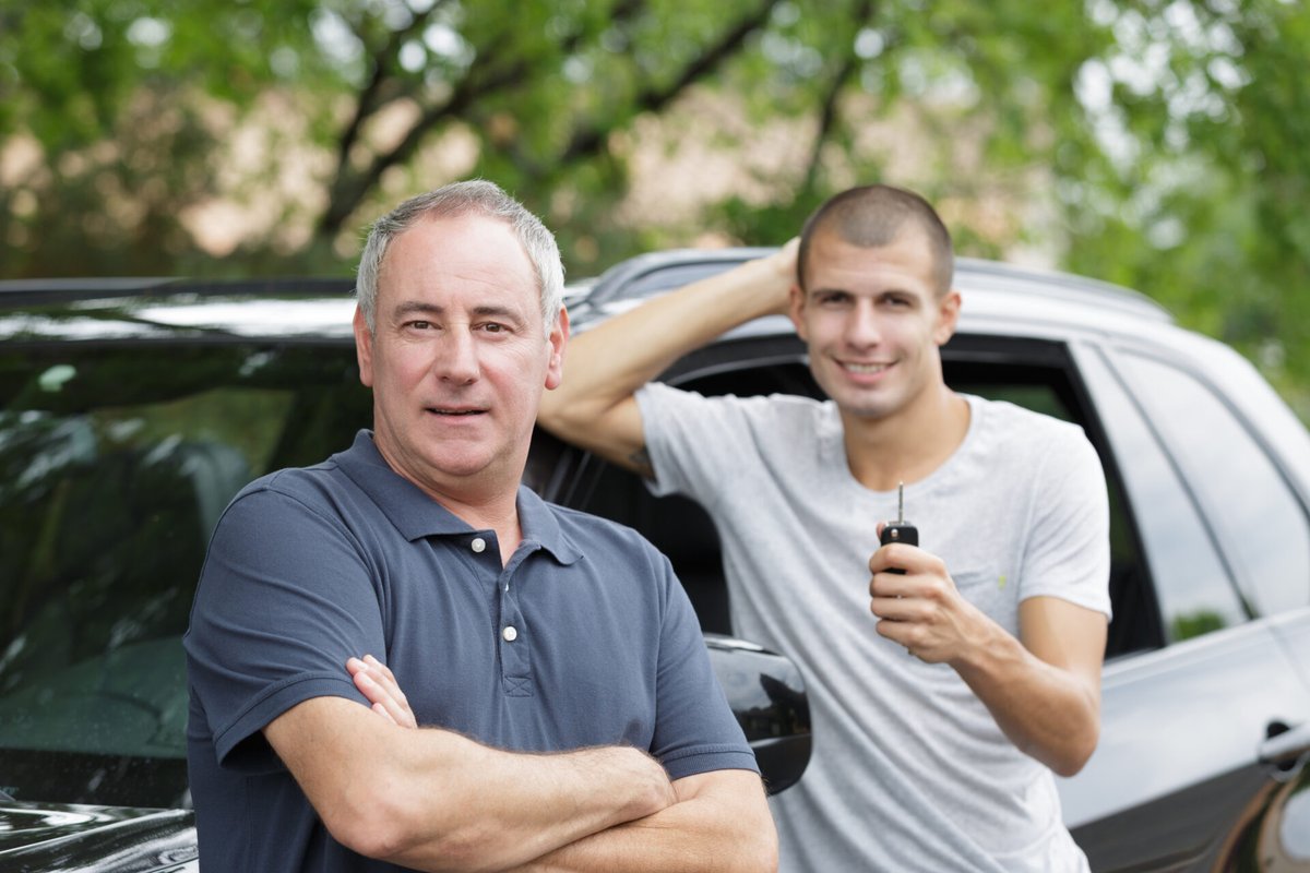 DriveSmartIns's tweet image. Here's our short guide to adding a #TemporaryDriver to your #CarInsurance, just in case you ever want to let your friend drive your car: ow.ly/OjkP50MSZbw