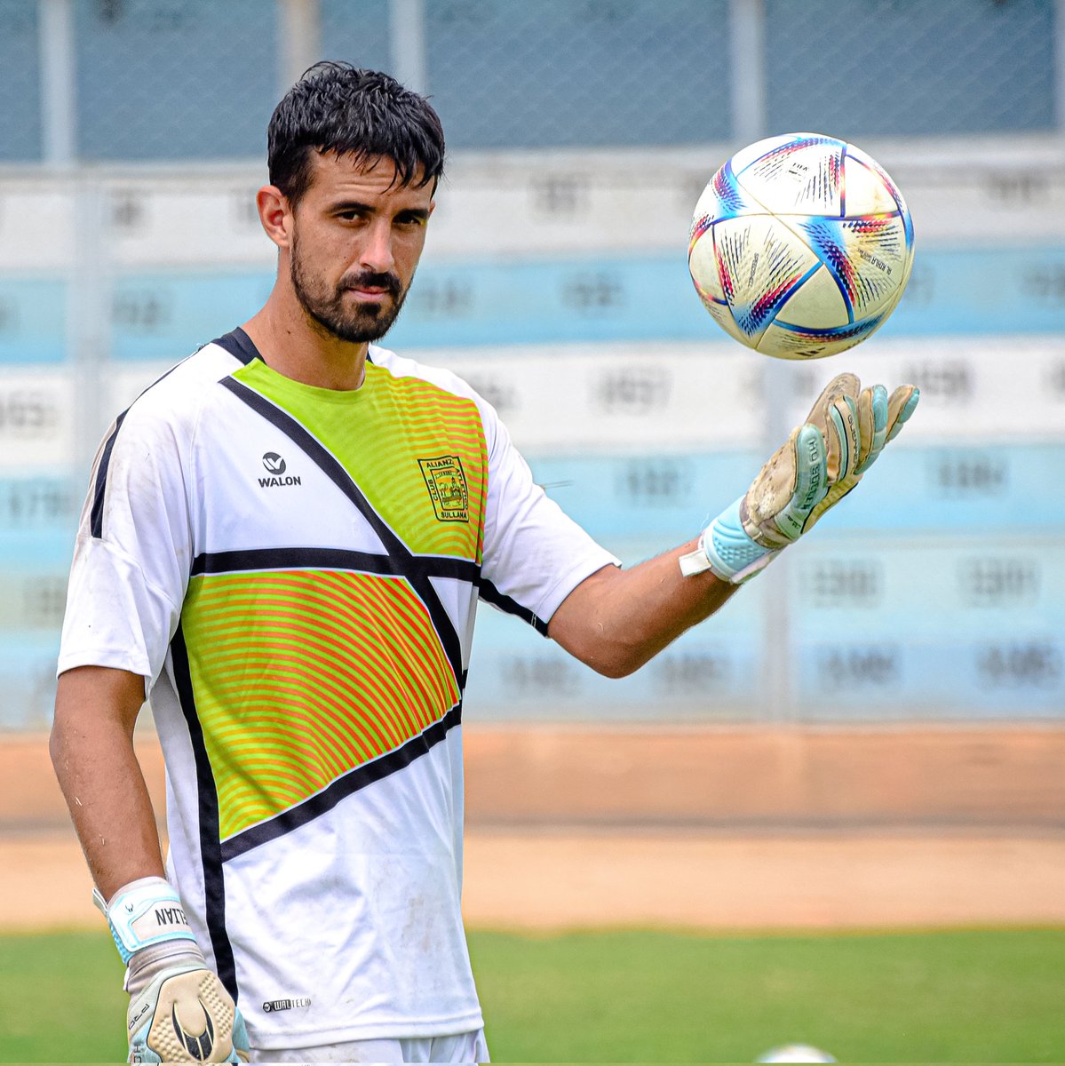 𝙀𝙉 𝘽𝙐𝙀𝙉𝘼𝙎 𝙈𝘼𝙉𝙊𝙎 🧤⚽

¡Vamos con todo, <a href="/DiegoMelian_1/">Diego Melián</a>! 💙

#VamosVendaval 🌪️
#OrgulloDeLaRegión 🇫🇮