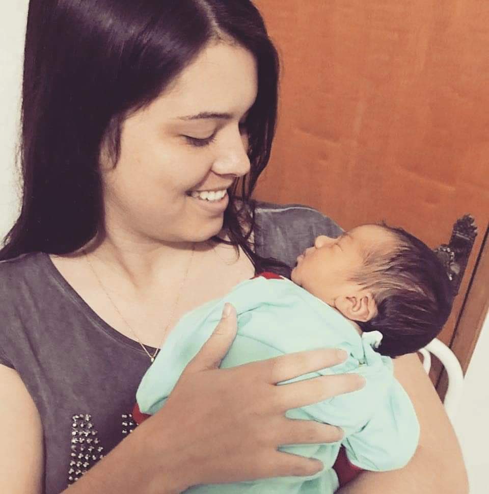 vicentemila2's tweet photo. Eu não sei um dia vai parar de doer, minha comadre, minha irmã, o meu refúgio. Te amo pra sempre. https://t.co/oUhbTioQDM