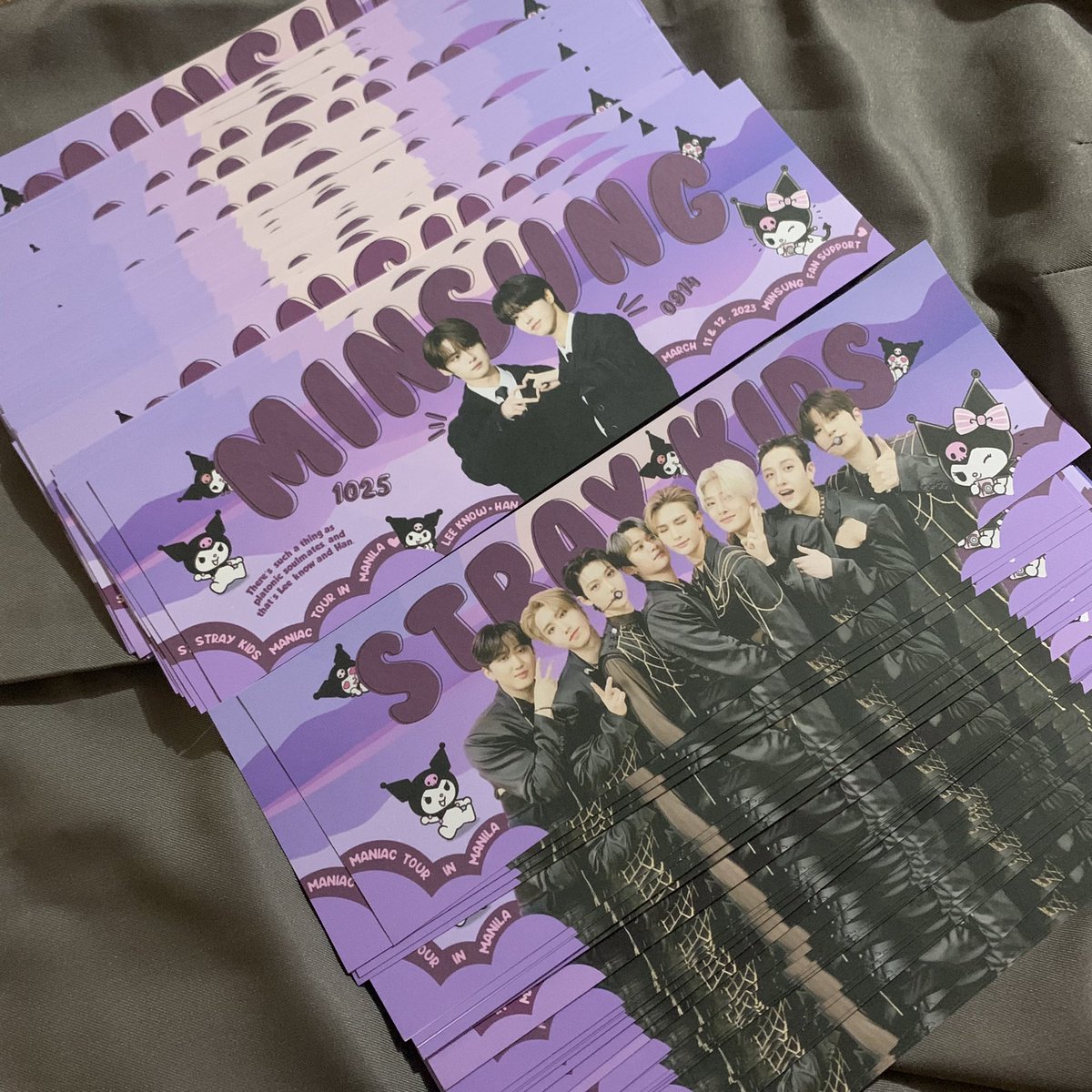 hankives's tweet image. ♡  MANIAC TOUR IN MANILA FANSUPPORT BY @hankives ♡

       ♡ minsung &amp;amp; ot8 banner
       ♡ keychain
       ♡ candy &amp;amp; sticker

all will be randomly given but i’ll twt my location during d-day. i’ll also go priv during that time.

SEE YOU SKZ AND STAYS FR FR! 💚🖤