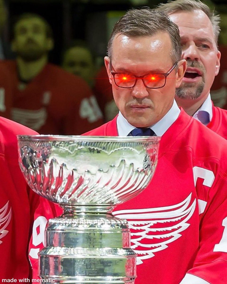 JimCosta_'s tweet image. So to recap the Red Wings have

 -8 of the top 100 players U23
-5 1st round picks in the next 3 drafts
-26 picks total in that span

Nobody war chests like Steve Yzerman war chests