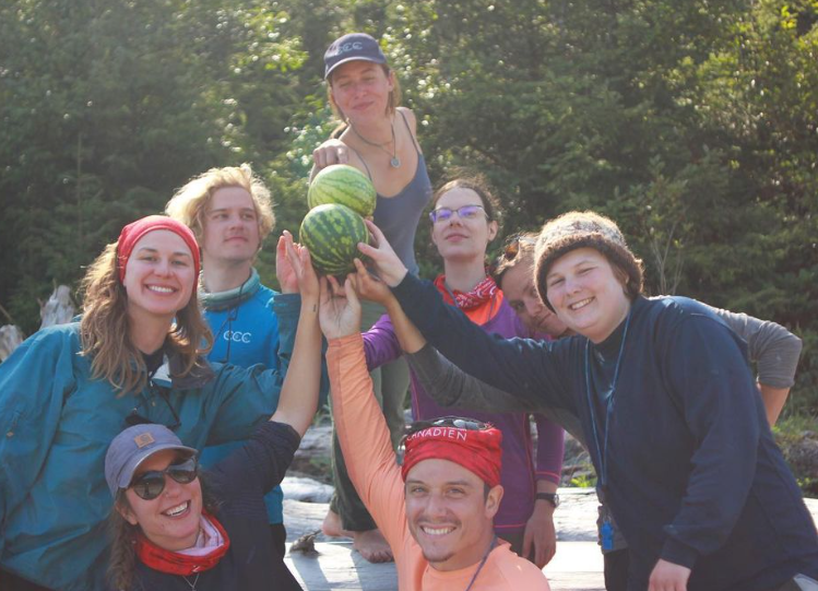 CWF_FCF's tweet photo. The friendships you make during your #CCCAdventure are one in a melon🍉
The Canadian Conservation Corps is accepting new applicants! Youth ages 18-30, don’t miss this opportunity to learn, grow, travel and serve Canada while contributing to conservation. https://t.co/uvugTILh8P https://t.co/RjvMJxM2kF